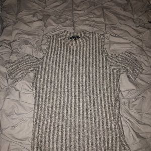 Kendal & Kylie - grey cold shoulder